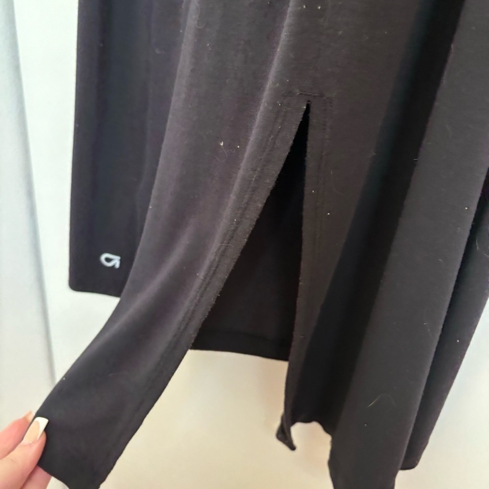 GAP Black cutout twist tank - Picture 7 of 8